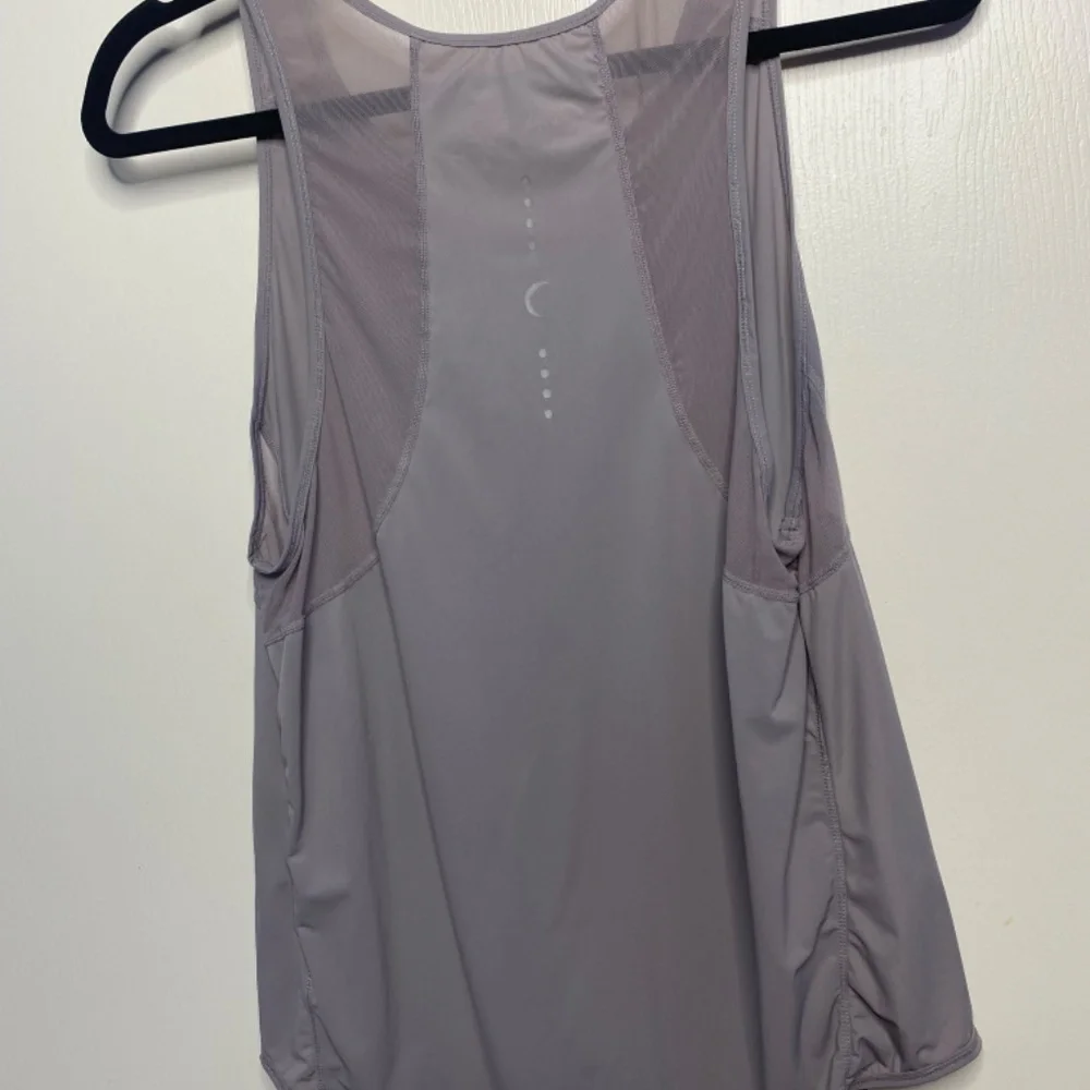 Tank - Picture 2 of 3